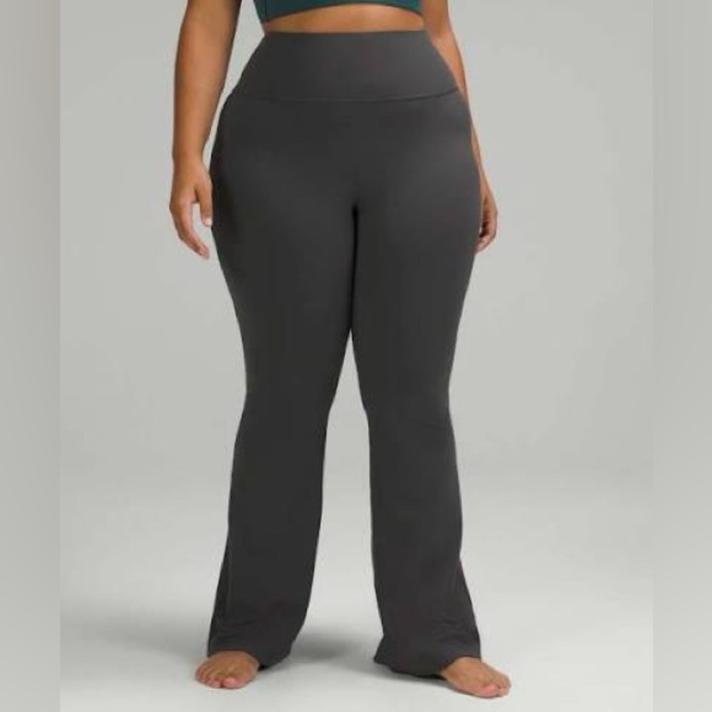 Lululemon Groove Super-High-Rise Flared Pant Nulu - Graphite Grey